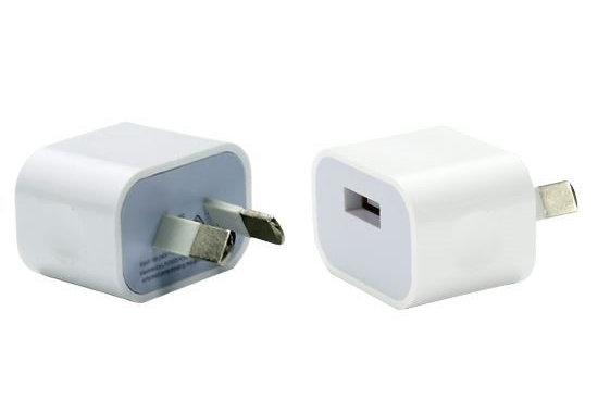 Top angle showing iPhone charger fast charging label