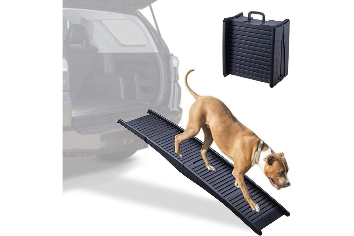 Close-up of non-slip surface on dog ramp foldable ladder