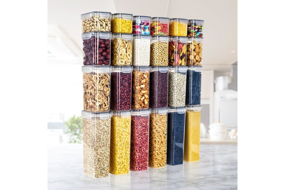 Close up of airtight lid with silicone seal on food container