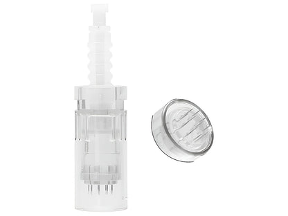 Side view of derma pen needles cartridge 12 pin in clear plastic casing