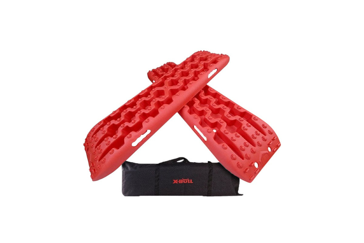 Close up of red nylon material on recovery tracks