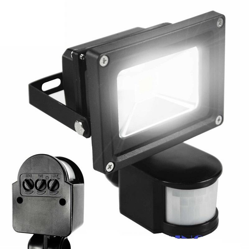 10W LED flood light motion sensor in black aluminium body