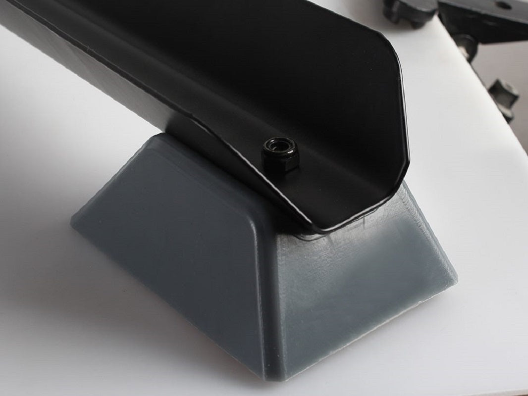 Black bike stand with 58cm to 72cm height adjustment