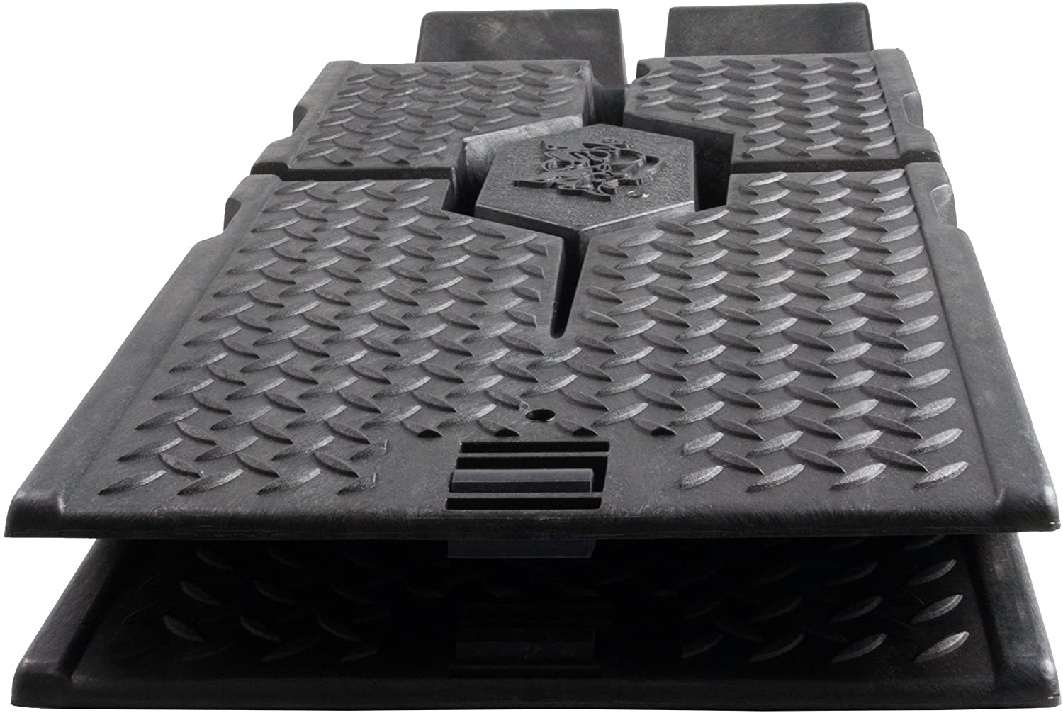 Detail of honeycomb plastic structure for moisture resistance